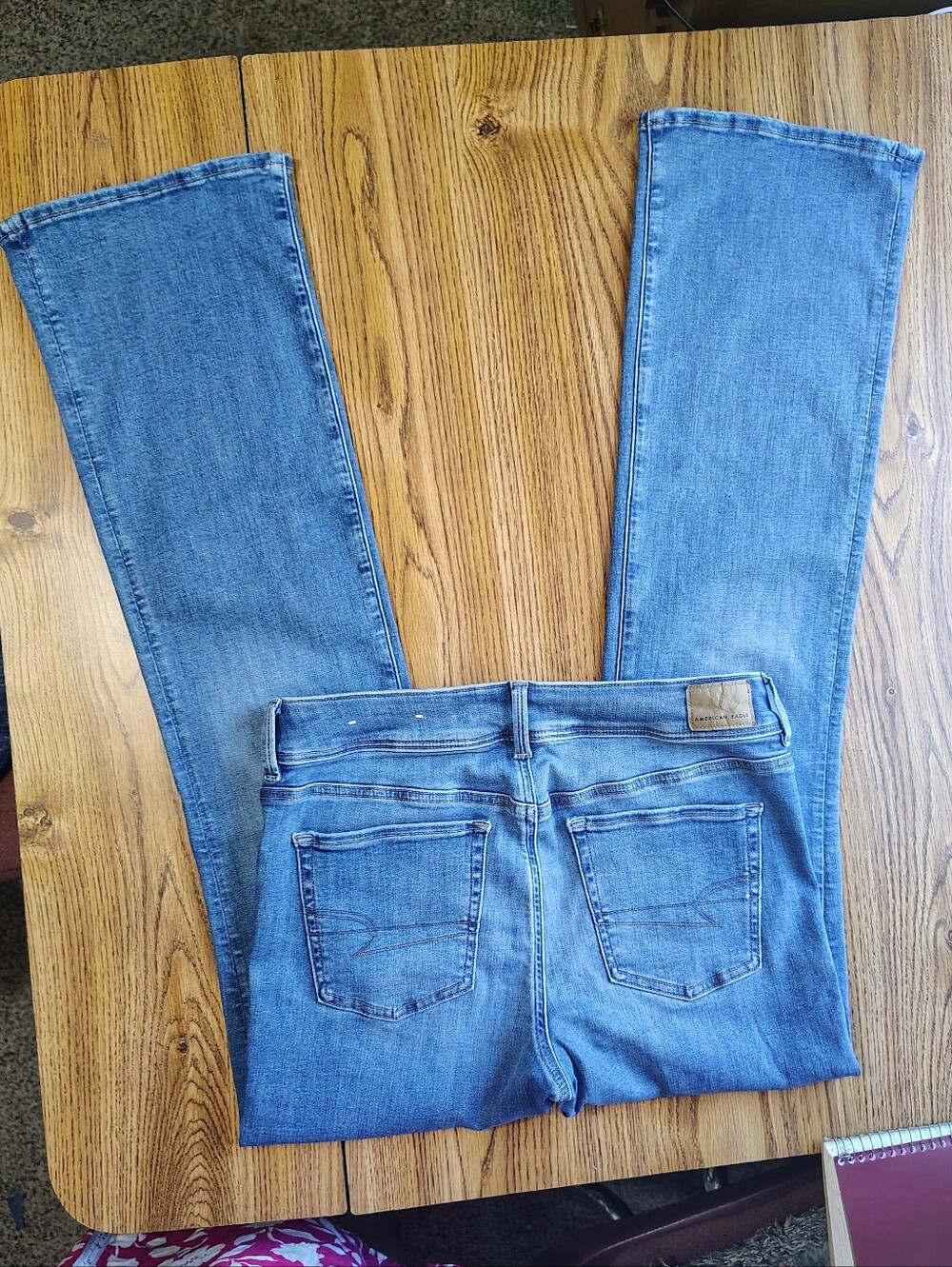 American Eagle Kick Bootcut Mid Rise Women's Jeans Medium Wash sz 10. - Picture 16 of 16